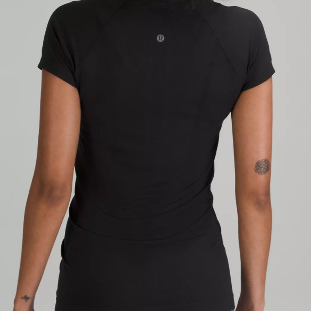 Swiftly Tech Short-Sleeve Shirt 2.0 Hip Length